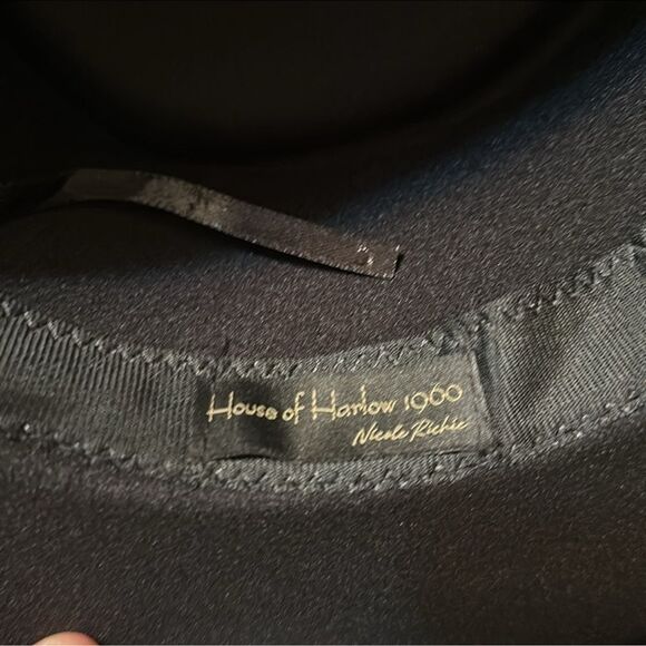 HOH Black 6181 Pleather Tote Bag and Black Fedora Hat Gift Set - Picture 11 of 16